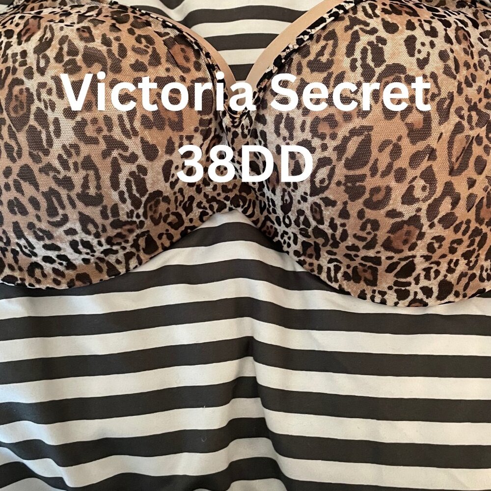 Victoria Secret Bra Set - Picture 8 of 9